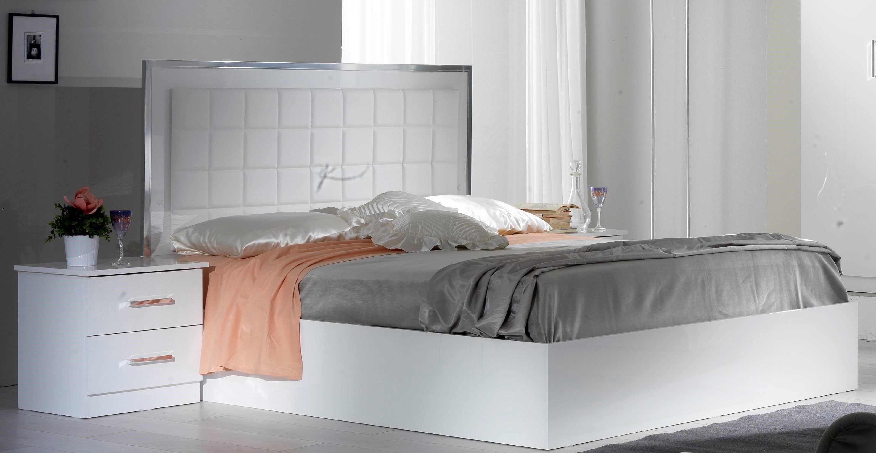 BEN COMPANY New Ambra Black / White High Gloss Luxury Italian 4DooBedroom Set
