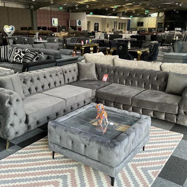CNC Stunning Cleveland Chesterfield Corner Sofa in Grey Plush Velvet