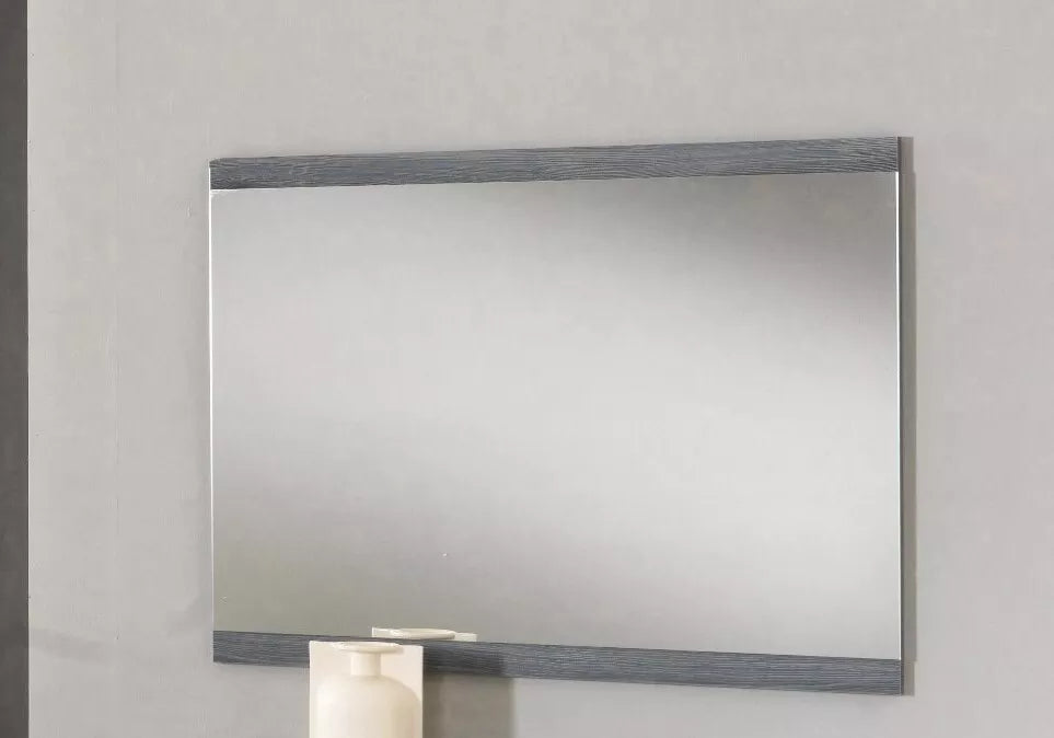 New Nicole Grey High Gloss Luxury Italian Bedroom Set BY BEN COMPANY ITALY