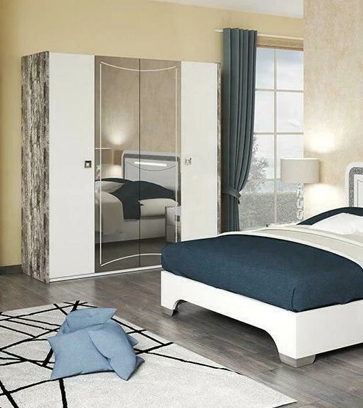 Diletta High Glossy 4 Doors Italian Bedroom Set (From SanMartino Mobili Italia)