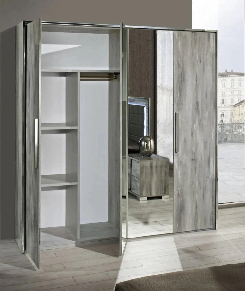 New Luxury Serena Italian Bedroom Set (RRP £2499 OUR PRICE £1999) H2O Design